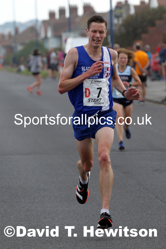 Senior mens 6 stage relay, 2021 Northern 6 and 4 Stage and Young Athletes Road Relays, Redcar. Photo: David T. Hewitson/Sports for All Pics
